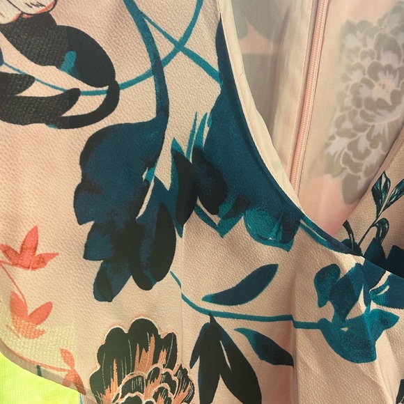 Eliza J, flutter high low faux wrap dress, size 8 - Picture 6 of 9